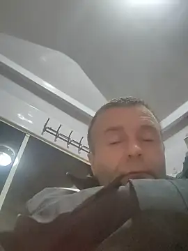 muscularsexy online show from April 16, 12:00 am