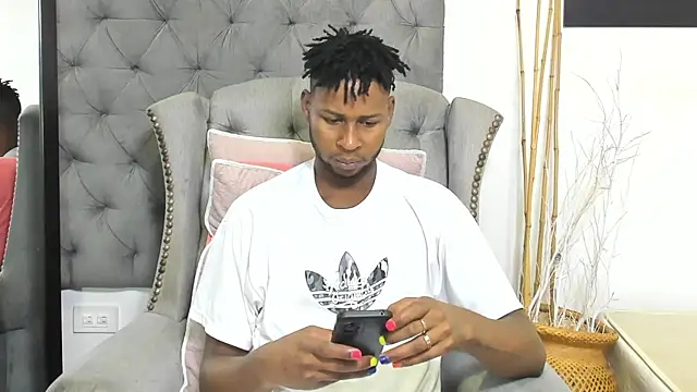 santhi lee online show from February 28, 3:04 am