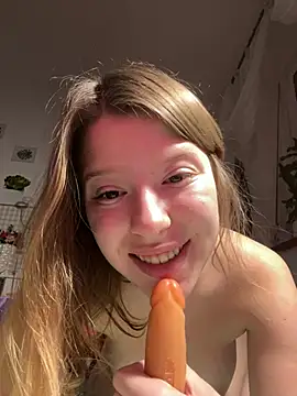 Snapshot of kimczii chatting on February 17, 7:27 am kimczii online show from February 17, 7:27 am