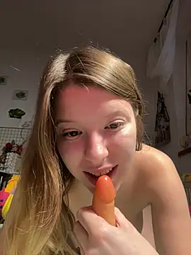 Snapshot of kimczii chatting on February 26, 7:40 am kimczii online show from February 26, 7:40 am