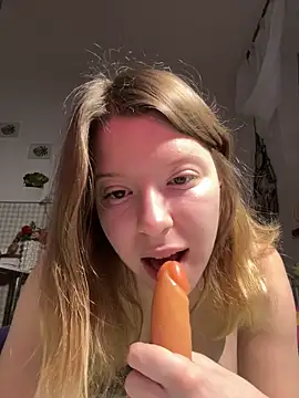 Snapshot of kimczii chatting on March 3, 7:25 am kimczii online show from March 3, 7:25 am