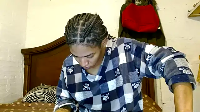 angelamarie1 online show from April 13, 9:09 pm