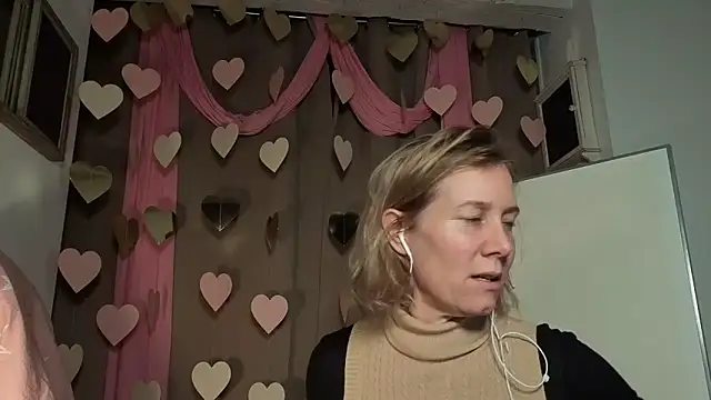 Snapshot of Lola_Belgium chatting on February 6, 5:38 pm Lola Belgium online show from February 6, 5:38 pm