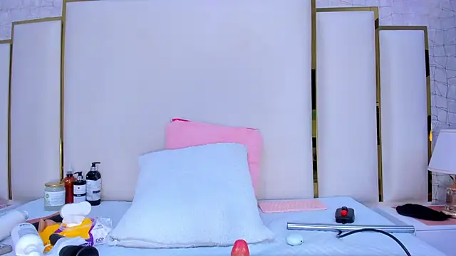 paola rodriguez online show from September 16, 12:06 pm