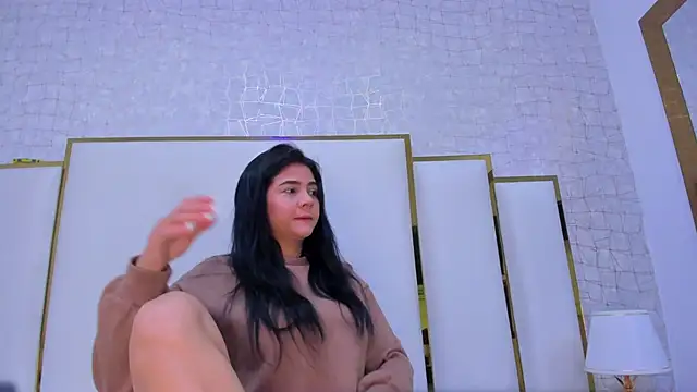 paola rodriguez online show from September 17, 11:45 am