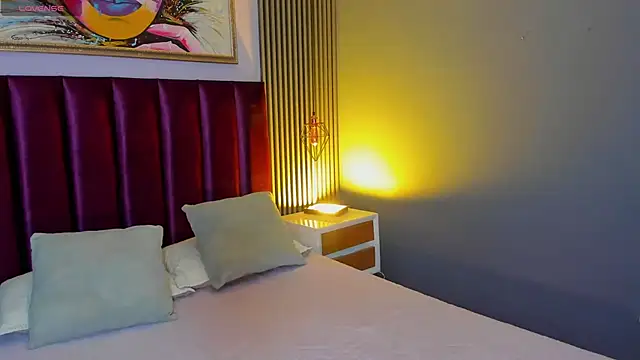 LauraAristizabal online show from March 28, 12:38 pm