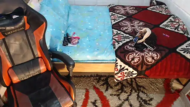 sexyjustin202 online show from March 1, 10:45 pm