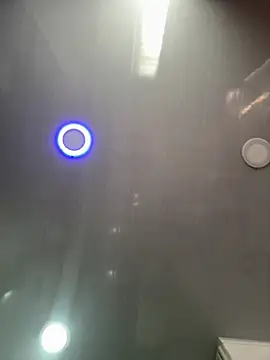 perla kem  online show from April 18, 7:58 pm