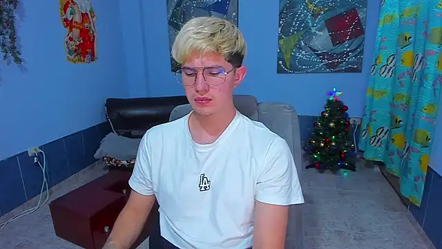 patrik 027 online show from December 3, 7:16 am