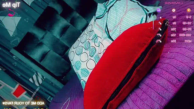 CharlotteBigCock online show from March 27, 2:17 pm