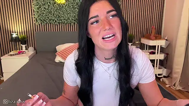 LizaRoxx online show from September 18, 7:05 pm