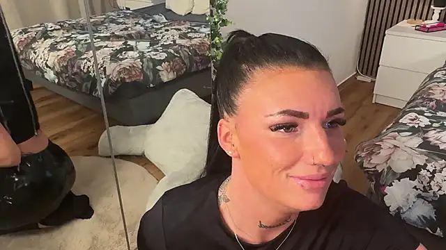 LizaRoxx online show from November 12, 9:36 pm