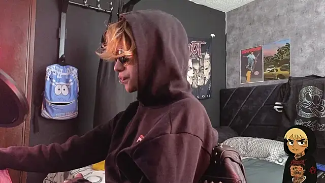 AcidMilo online show from November 5, 7:58 pm