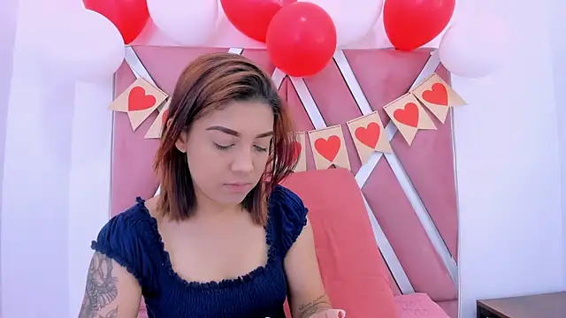 SEJMET LOVE  online show from February 18, 9:11 pm