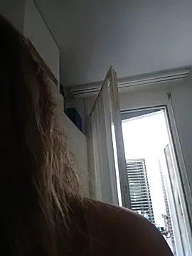 dolcehelena993 online show from July 9, 1:04 pm