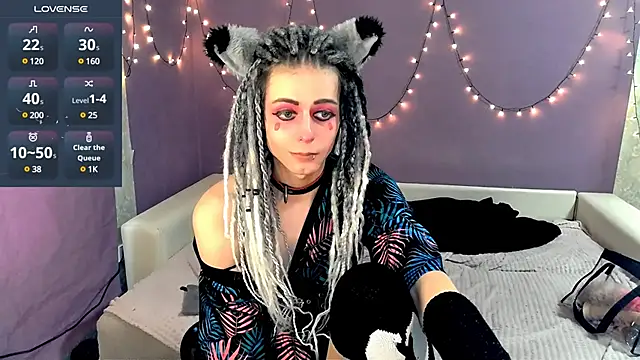 Littlepinkcat online show from February 16, 11:05 am