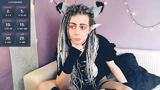 Littlepinkcat online show from March 4, 4:49 am