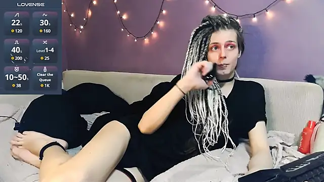 Littlepinkcat online show from March 14, 4:30 pm