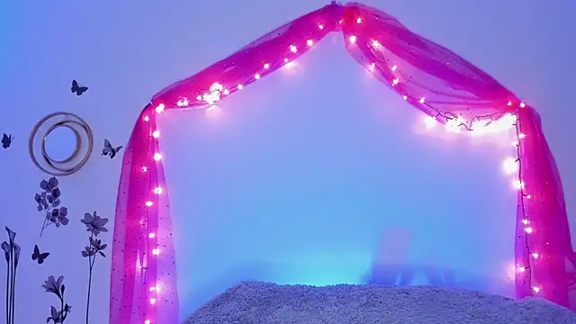 Eva Lee  online show from January 18, 8:31 am