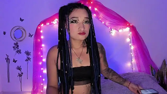 Eva Lee  online show from January 25, 6:01 am