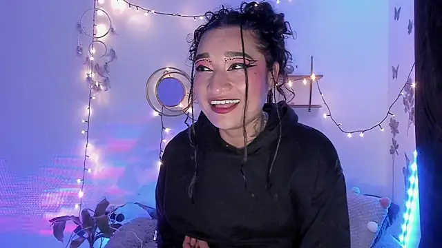 Eva Lee  online show from February 28, 7:15 am