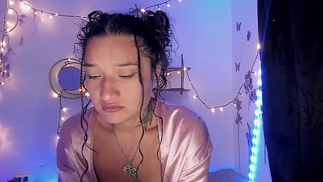 Eva Lee  online show from March 2, 9:10 am