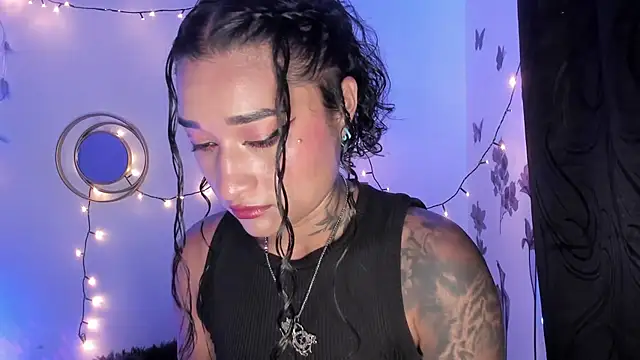 Eva Lee  online show from March 12, 7:46 am