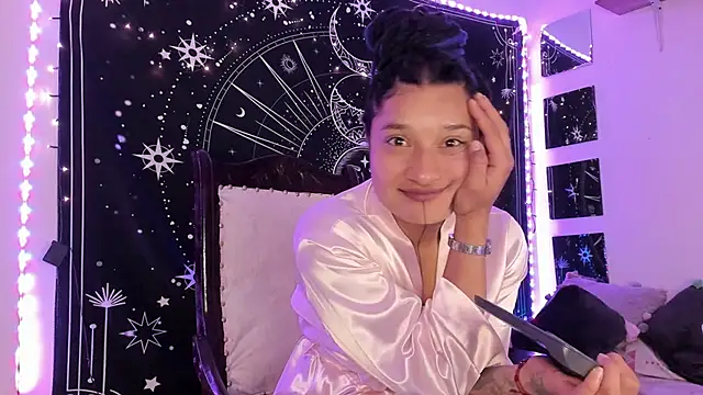 Eva Lee  online show from September 18, 6:15 am