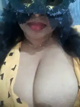 chubby wife online show from June 5, 2:45 pm