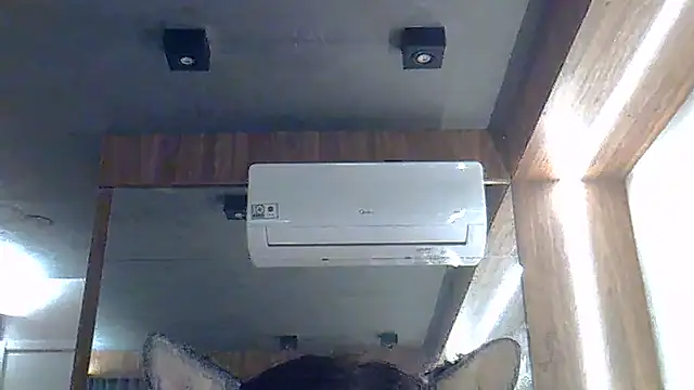 Snapshot of Skinny-Kitten chatting on July 18, 4:22 pm Skinny-Kitten online show from July 18, 4:22 pm
