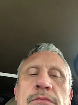 prekumstud online show from April 23, 1:07 am