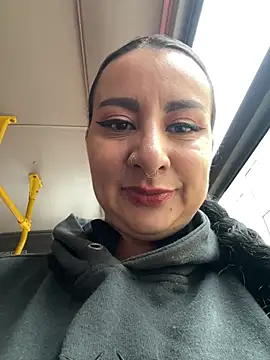 Abril Luv online show from February 24, 12:14 pm