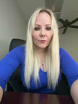 Sexual Lovable Doll online show from June 11, 3:21 pm