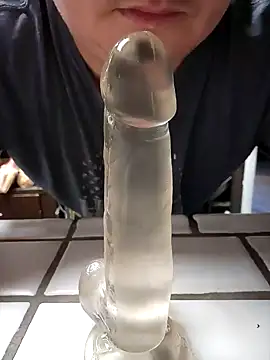 Snapshot of valhallacouple420 chatting on February 5, 11:17 pm valhallacouple420 online show from February 5, 11:17 pm