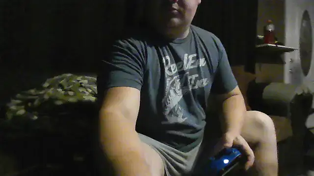 Snapshot of valhallacouple420 chatting on February 13, 3:50 am valhallacouple420 online show from February 13, 3:50 am