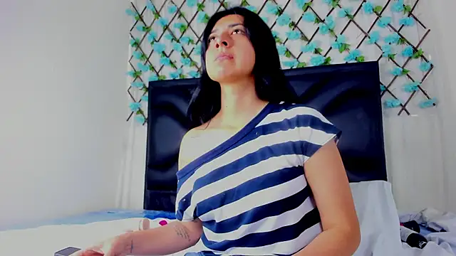 EmmaWilliamss online show from June 3, 12:08 pm