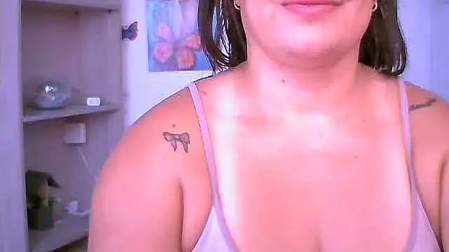 Snapshot of ChiaraFioree chatting on May 9, 7:41 pm ChiaraFioree online show from May 9, 7:41 pm