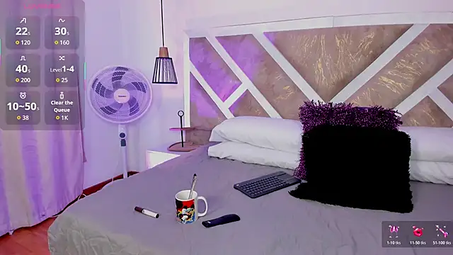 ZiaCalifa online show from March 20, 11:48 am