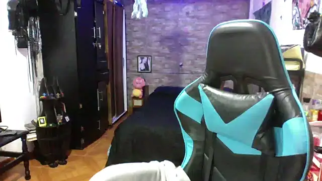 AngelaQueen  online show from February 4, 4:57 pm