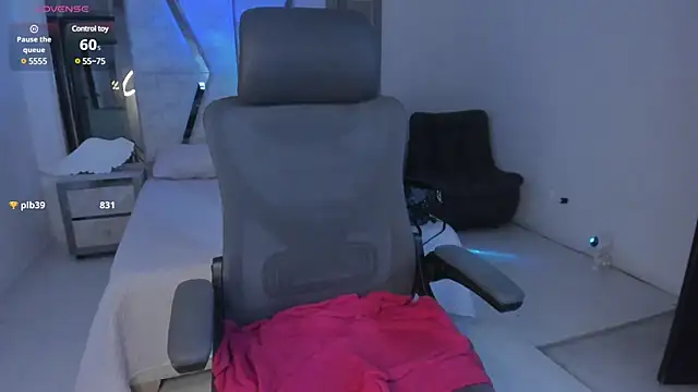 LunaBaker-1 online show from March 22, 12:17 am