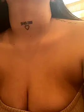 LunaBaker-1 online show from October 3, 7:11 pm