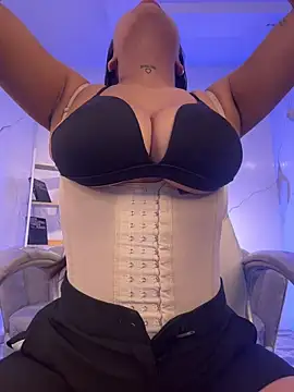 LunaBaker-1 online show from November 23, 1:00 pm