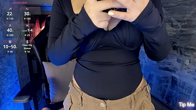 LunaBaker-1 online show from March 8, 2:04 am