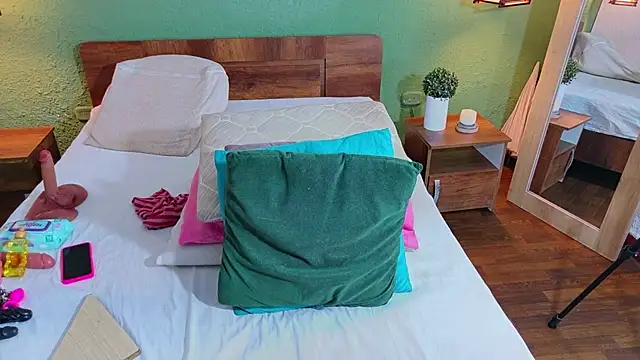 Snapshot of dannaahbrown chatting on June 30, 3:02 pm dannaahbrown online show from June 30, 3:02 pm