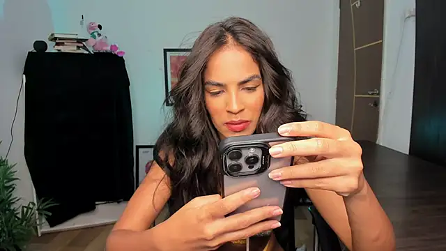 Snapshot of camille-rose chatting on July 10, 6:10 pm camille-rose online show from July 10, 6:10 pm