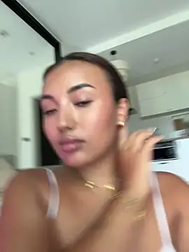 lily  foster online show from March 16, 5:55 am