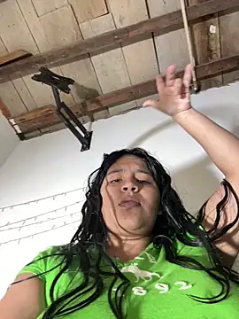 moncerrat luna online show from March 13, 7:31 pm