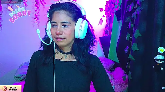 Roxanbunny1 online show from January 18, 5:11 am