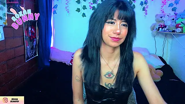 Roxanbunny1 online show from July 8, 4:06 am