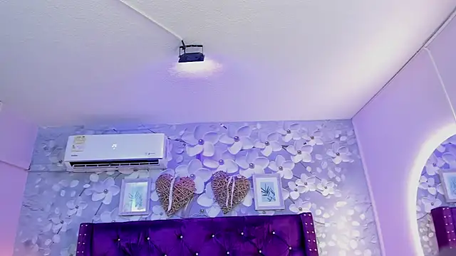 Snapshot of dalila_salazar chatting on May 16, 10:36 am dalila salazar online show from May 16, 10:36 am